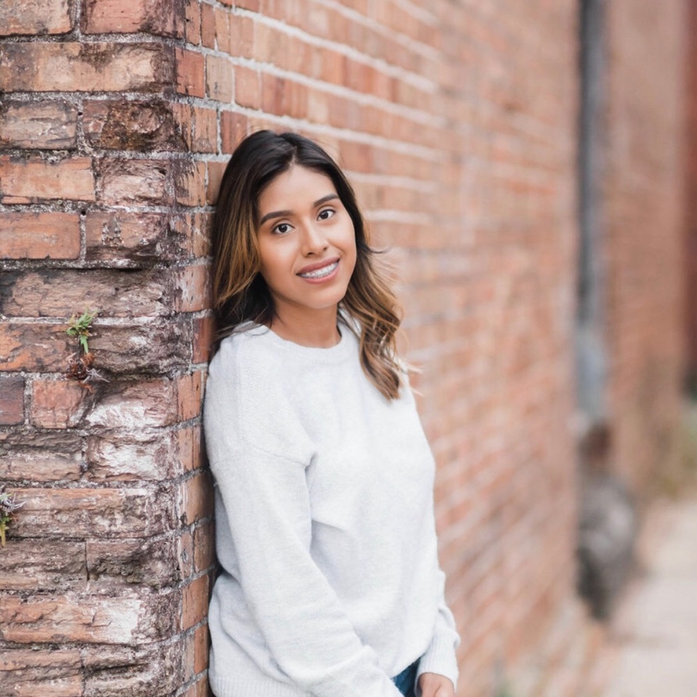 Meet your Posher, Maria